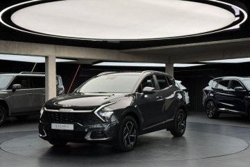 HEV L / Kamera cofania / CarPlay/Android Auto / Podgrzewane fotele