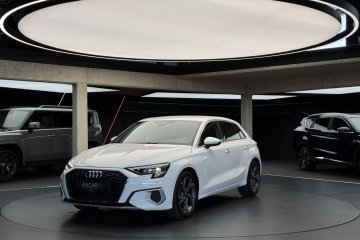 35 TFSI mHEV Advanced S tronic / Nawigacja / Podgrzewane fotele / FV23