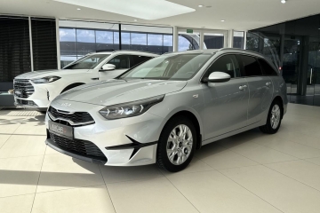 M / CarPlay/Android Auto / LED / Kamera cofania / Salon Polska / FV23%