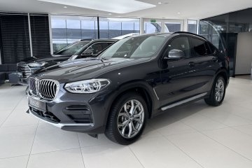 xDrive30i xLine / Kamera 360° / Hak / Ambiente / CarPlay / Nawigacja