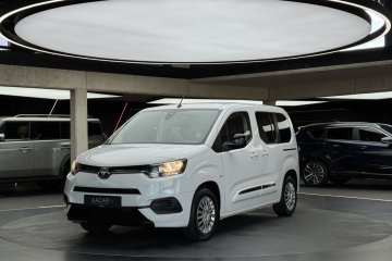 Business / Czujniki parkowania / CarPlay / Android Auto / Salon Polska