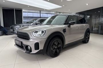 Cooper Classic / Panorama / CarPlay/Android / Kamera cofania / ACC