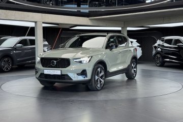 Plus Dark / CarPlay / Szyberdach / Kamera / LED / Harman Kardon