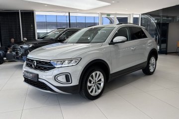 Life / Kamera cofania / LED / CarPlay/Android Auto / Asystent parkowan