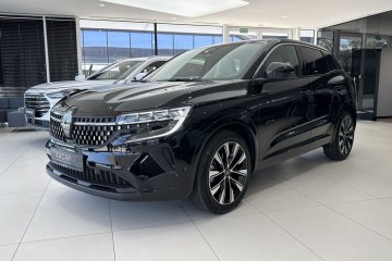 Techno E-Tech Hybrid / Kamera 360° / Ambiente / ACC / Nawigacja
