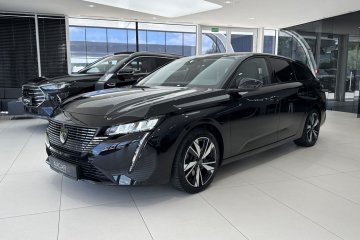 SW Allure / Kamera cofania / Nawigacja / CarPlay/Android Auto / LED