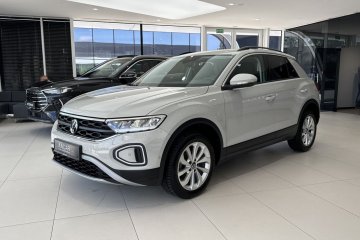 Life / Kamera cofania / LED / CarPlay/Android Auto / Asystent parkowan