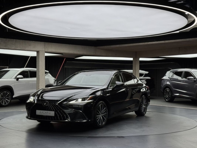 lexus