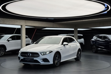 250 E Plug In AMG Line / Kamera cofania / Podgrzewane fotele / FV23%