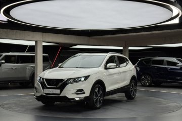 N-Connecta / Kamery 360° / CarPlay / Android Auto / LED / Nawigacja