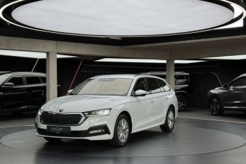 Ambition / CarPlay / Android Auto / Kamera cofania / Podgrzew. fotele