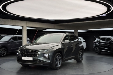 Platinium 4WD / Krell / Kamera 360° / Podgrzewane fotele / CarPlay