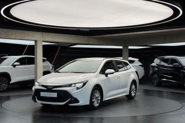 Comfort / Kamera cofania / Nawigacja / LED / CarPlay/Android Auto