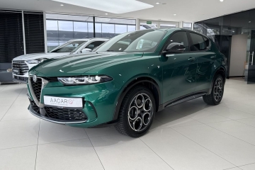 Ti / Kamera cofania / CarPlay/Android Auto / Nawigacja / LED / FV23%