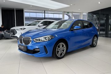 118i M Sport / Hamran Kardon / Kamera cofania / Ambiente / CarPlay
