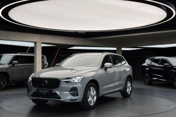 B4 B Essential / Hak / CarPlay / Android Auto / Kamera cofania / LED