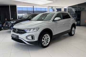 Life / Kamera cofania / LED / CarPlay/Android Auto / Asystent parkowan