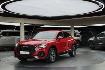 35 TFSI mHEV S-Line S tronic / Ambiente / Kamera cofania / ACC