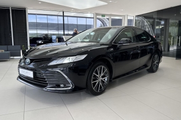 Executive / Nawigacja / Kamera cofania / CarPlay/Android Auto / LED