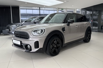 Cooper Classic / Kamera cofania / ACC / Panorama / CarPlay/Android