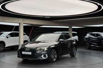 35 TFSI mHEV Advanced S tronic / Kamera cofania / ACC / Ambiente